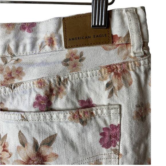 American Eagle 4" Floral Mom Shorts High Waisted Denim Cuffed Plus Size 16 - Picture 9 of 9